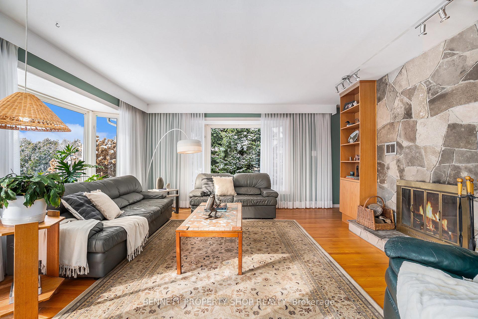 Photo 5 of 1408 Balmoral Drive, Ottawa, Riverside South/Gloucester Glen — HOMEH