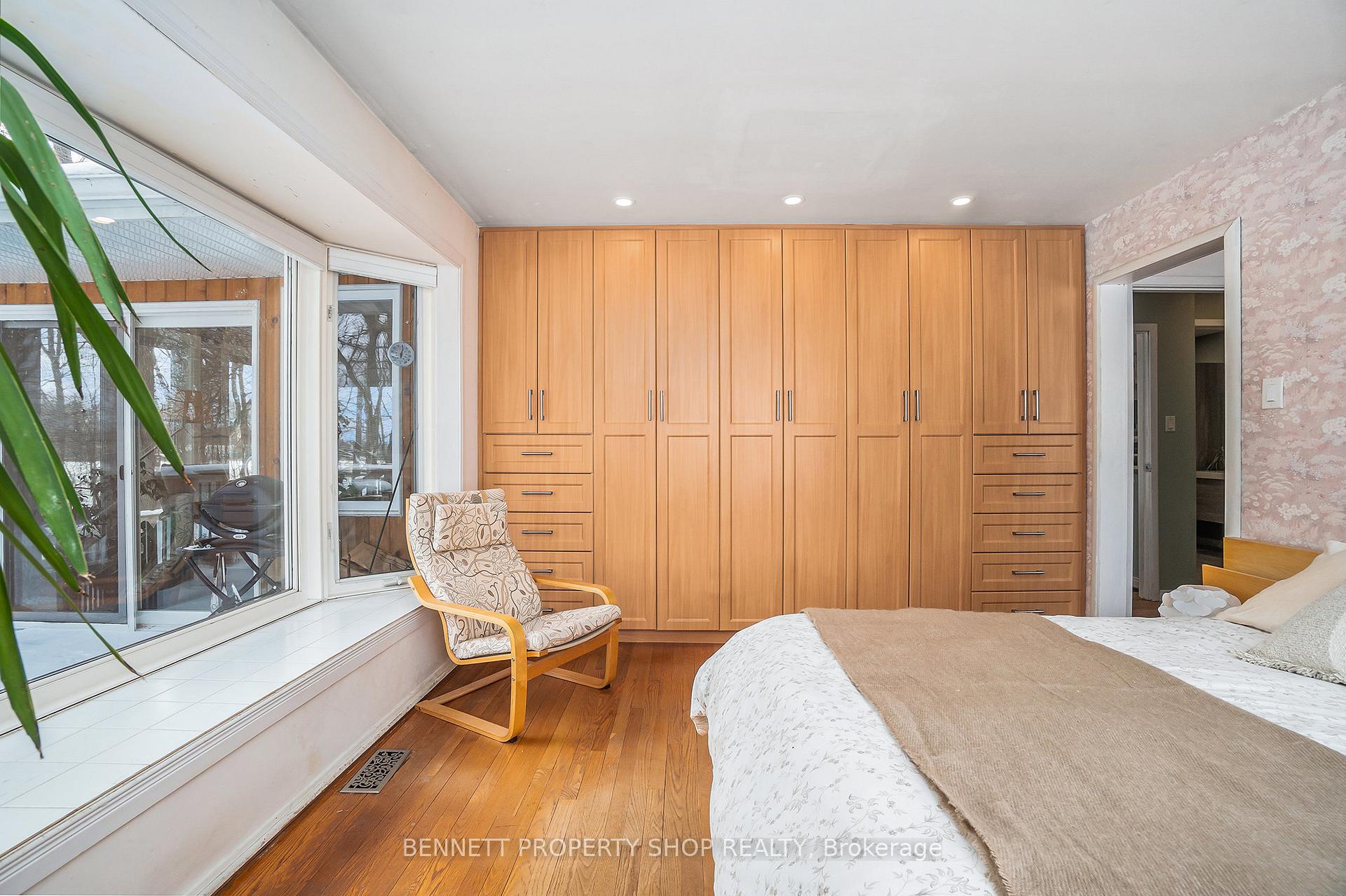 Photo 15 of 1408 Balmoral Drive, Ottawa, Riverside South/Gloucester Glen — HOMEH