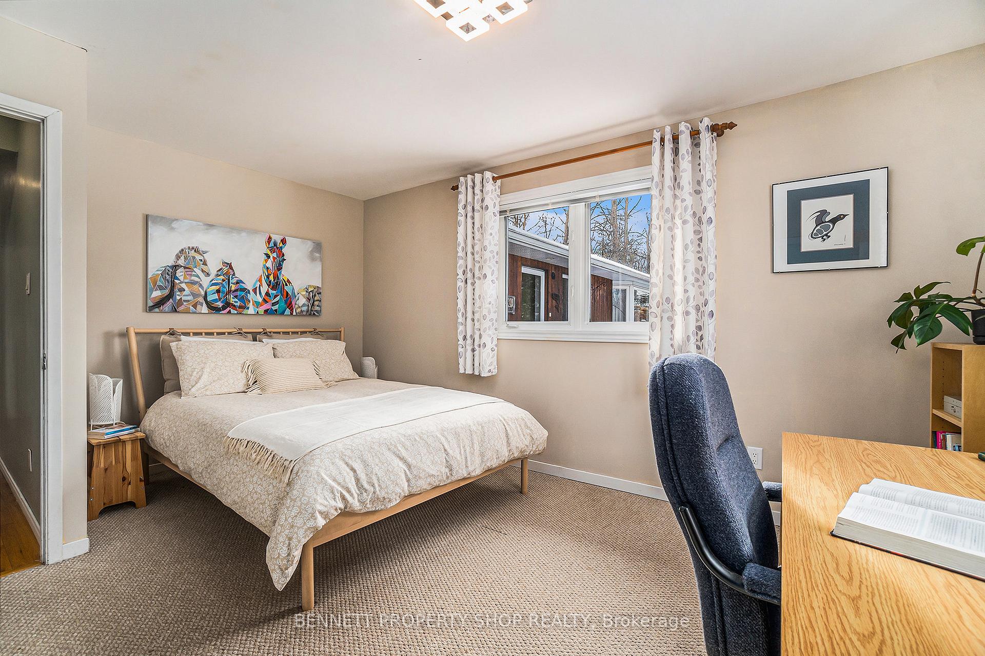 Photo 18 of 1408 Balmoral Drive, Ottawa, Riverside South/Gloucester Glen — HOMEH
