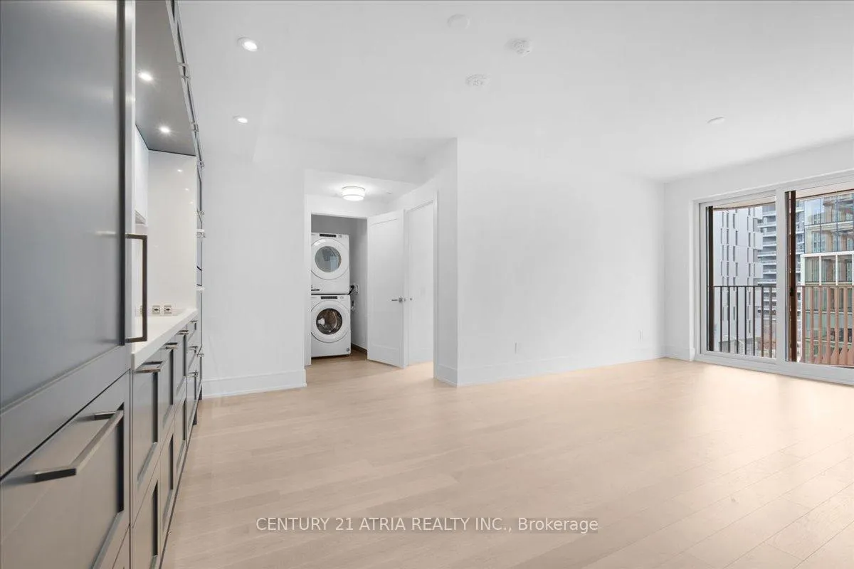 Photo 4 of Unit 527, 155 Merchants' Wharf, Toronto, Waterfront Communities — HOMEH