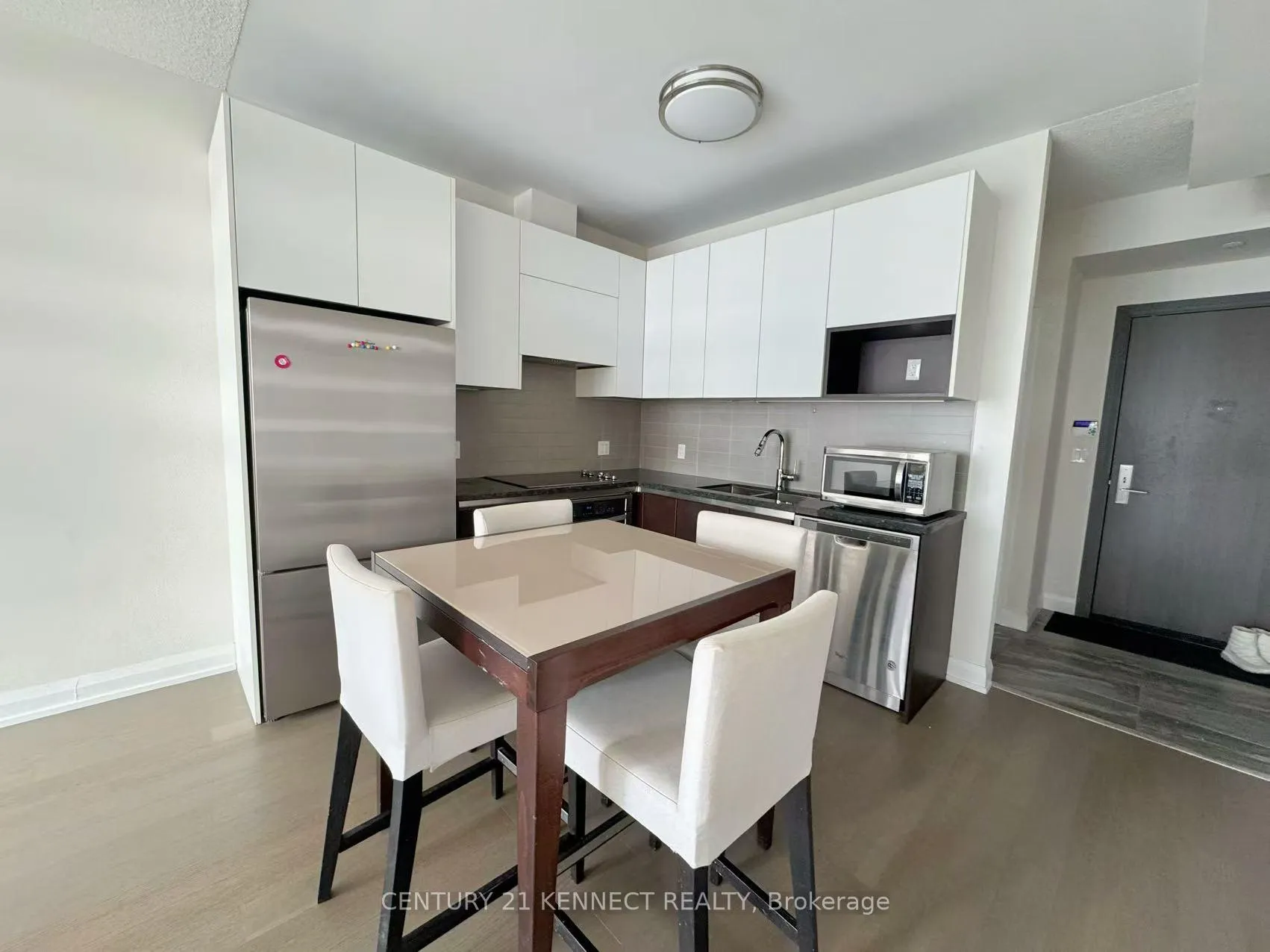 Photo 5 of Unit 709, 25 Water Walk Drive, Markham, Unionville — HOMEH