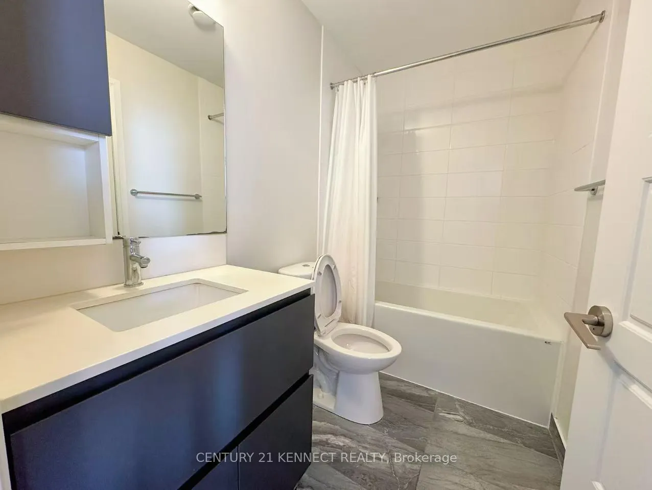 Photo 9 of Unit 709, 25 Water Walk Drive, Markham, Unionville — HOMEH