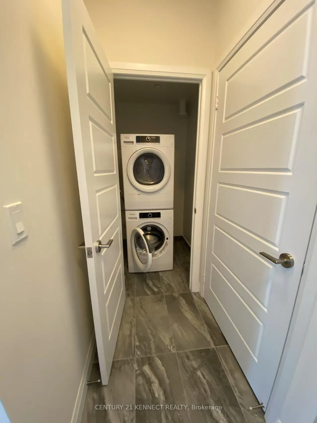 Photo 12 of Unit 709, 25 Water Walk Drive, Markham, Unionville — HOMEH