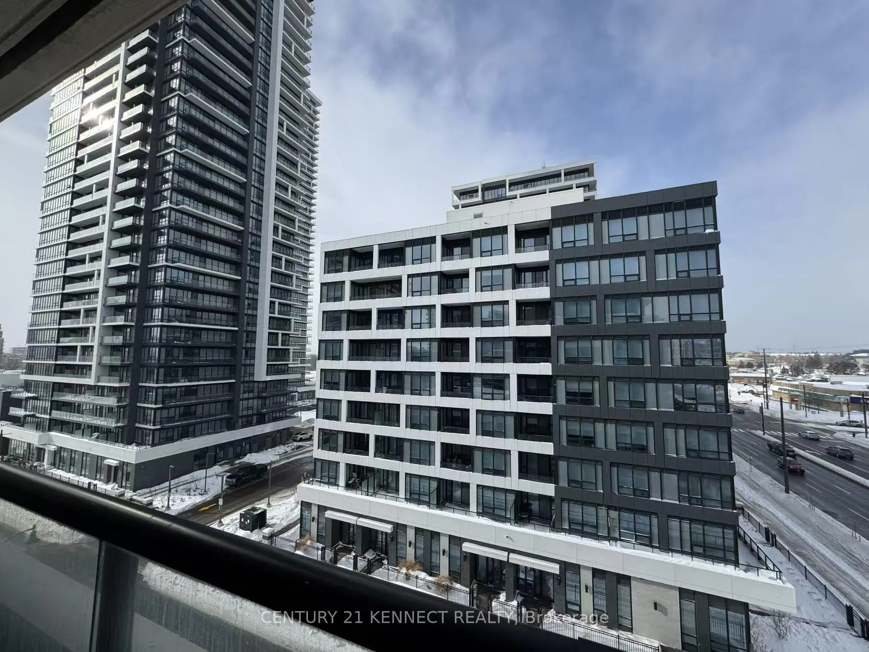 Photo 13 of Unit 709, 25 Water Walk Drive, Markham, Unionville — HOMEH