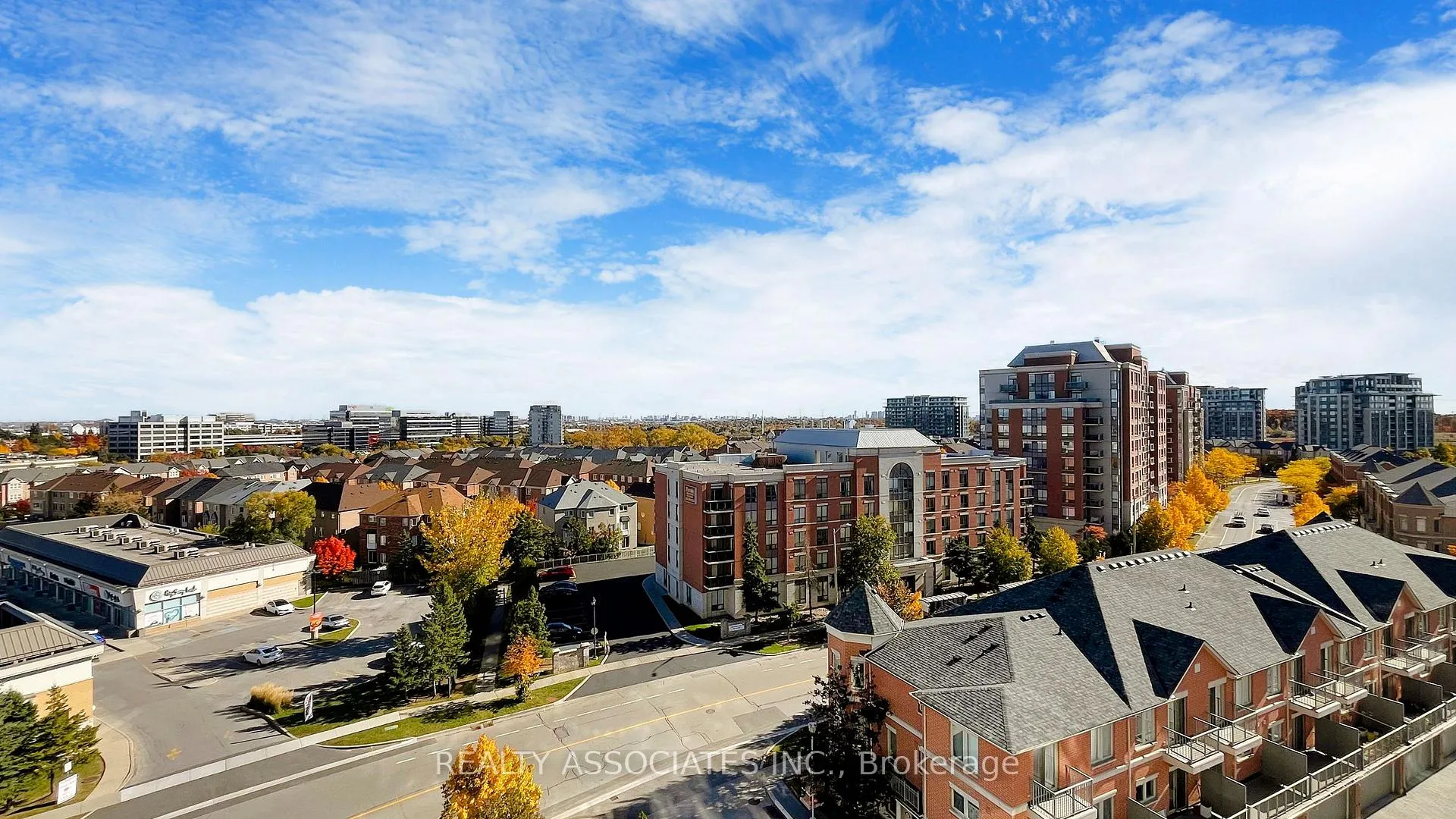 Photo 3 of Unit 906, 88 Times Avenue, Markham, Commerce Valley — HOMEH