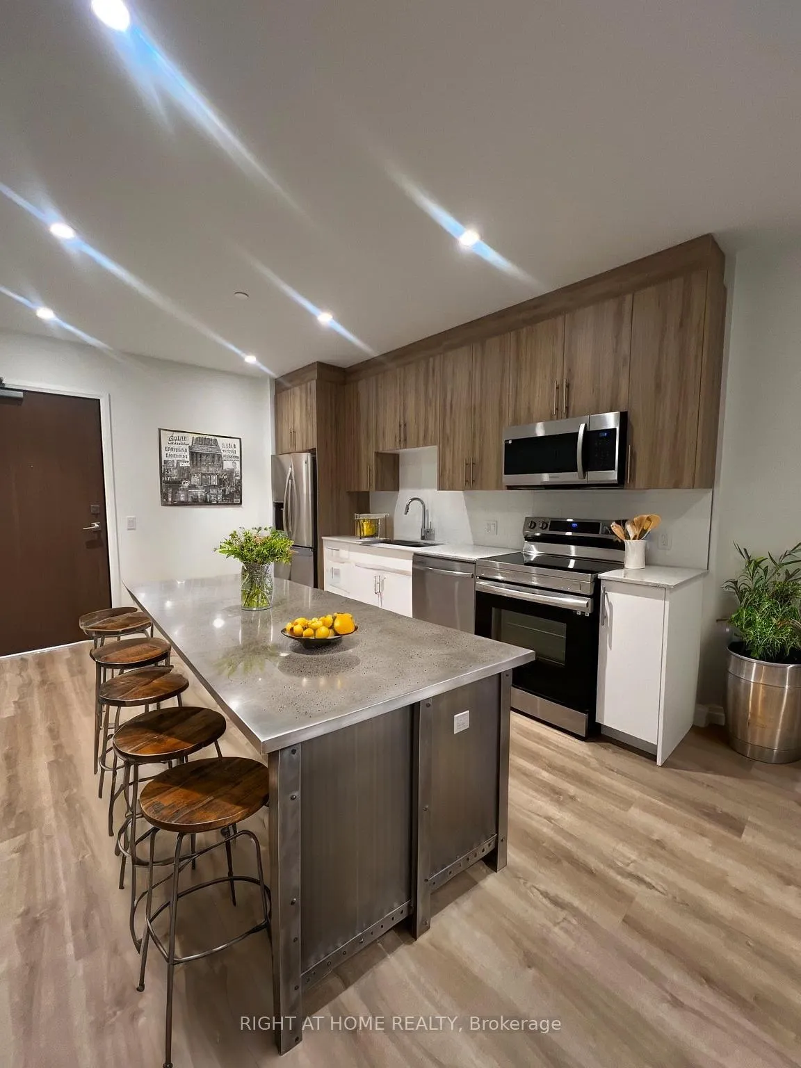 Photo 1 of Unit 414, 525 New Dundee Road, Kitchener — HOMEH