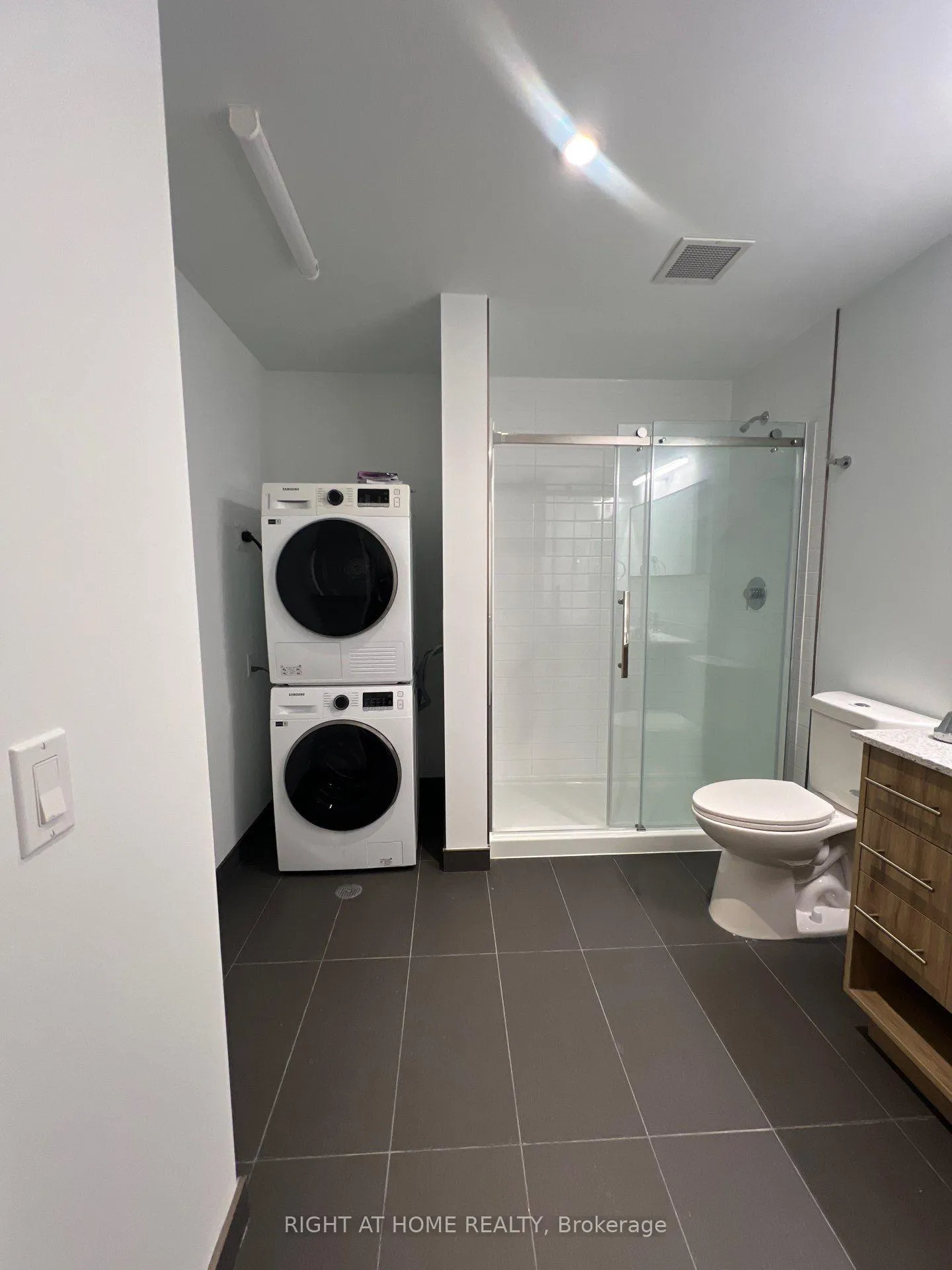 Photo 5 of Unit 414, 525 New Dundee Road, Kitchener — HOMEH