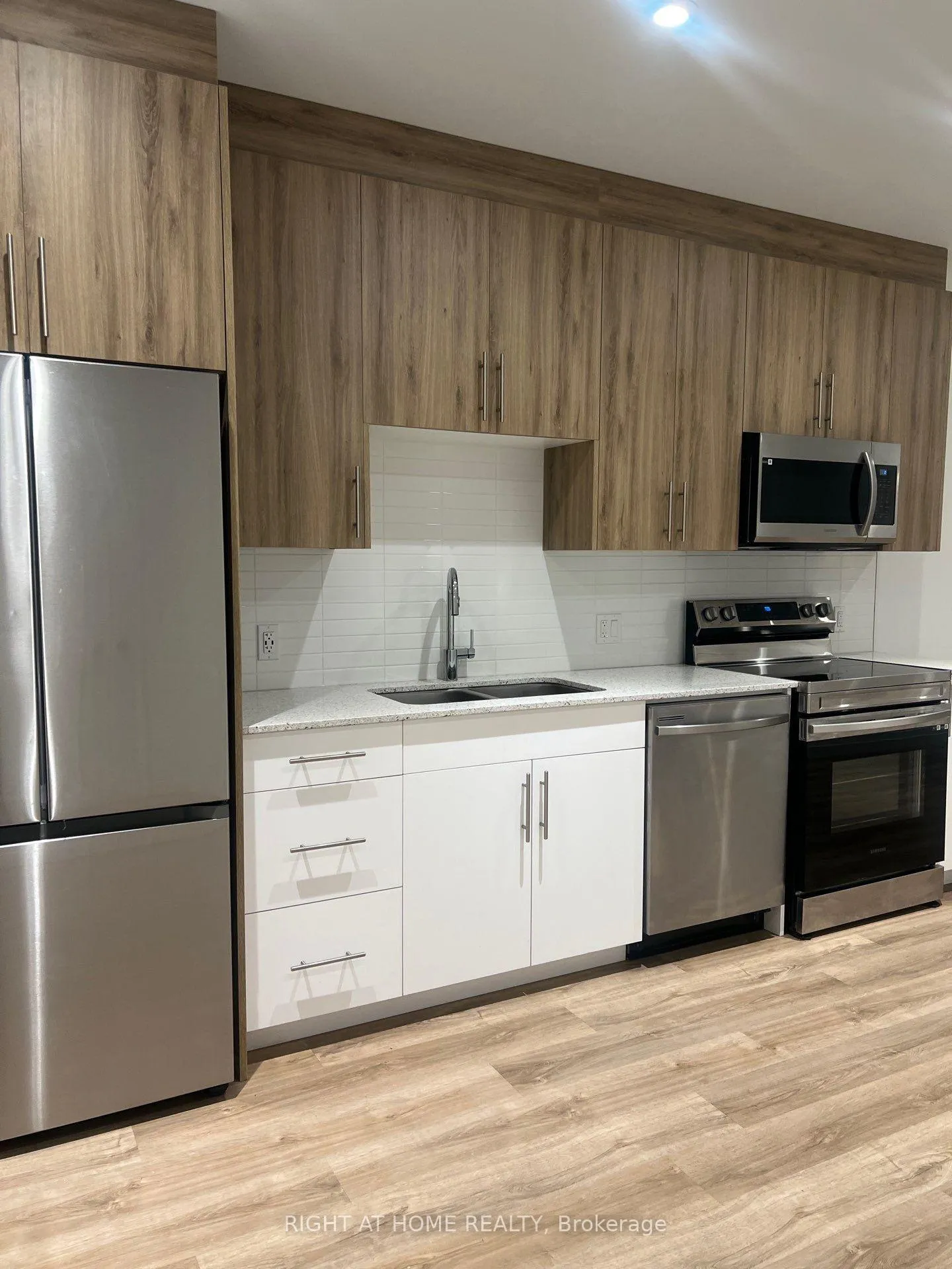 Photo 7 of Unit 414, 525 New Dundee Road, Kitchener — HOMEH