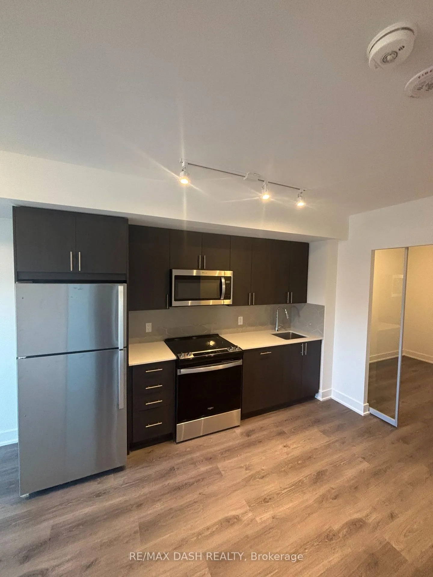 Photo 3 of Unit 433, 2545 Simcoe Street N, Oshawa, Windfields — HOMEH