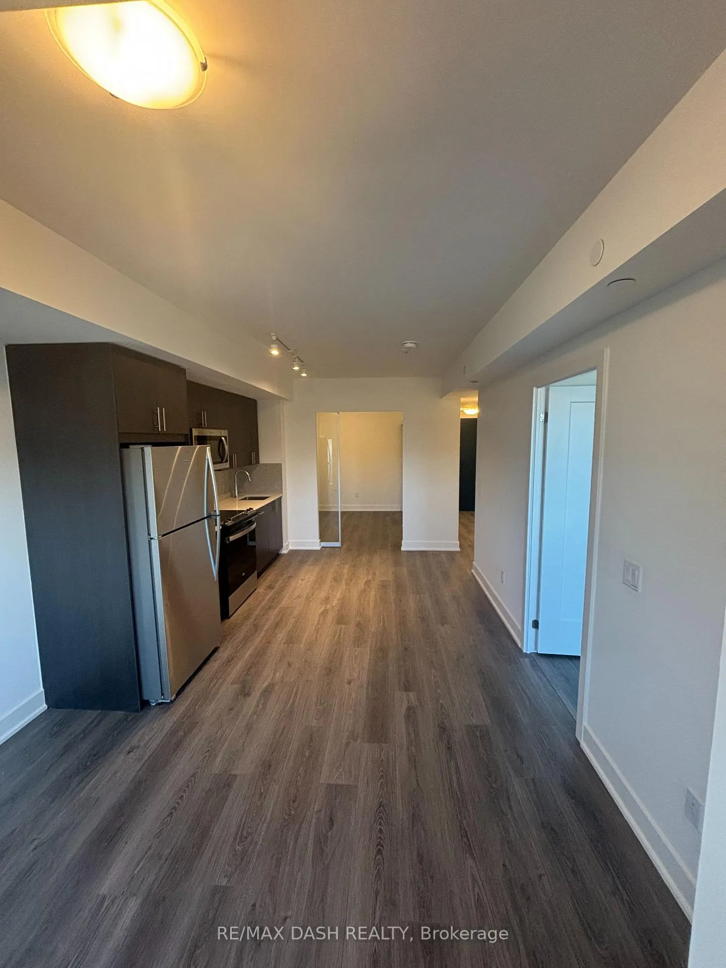 Photo 4 of Unit 433, 2545 Simcoe Street N, Oshawa, Windfields — HOMEH