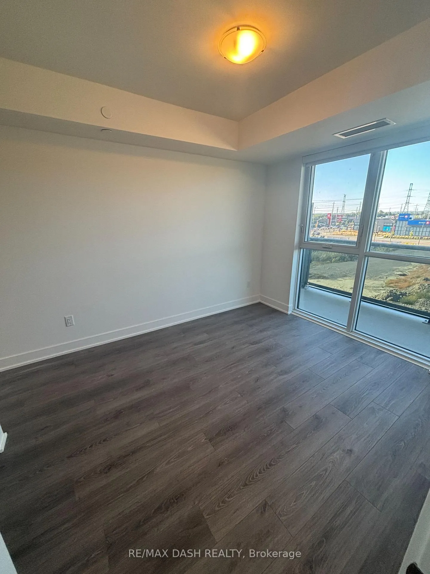 Photo 6 of Unit 433, 2545 Simcoe Street N, Oshawa, Windfields — HOMEH