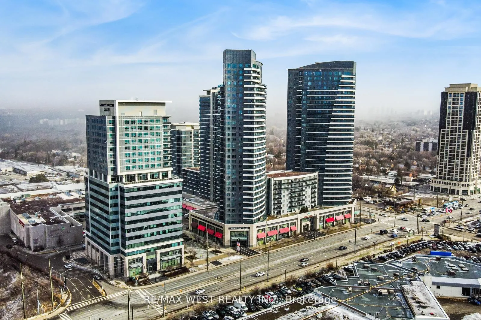 Photo 17 of Unit PH10, 7161 Yonge Street, Markham, Thornhill — HOMEH