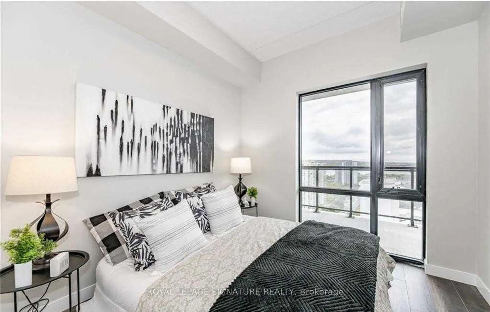 Photo 12 of Unit 1810, 15 Queen Street S, Hamilton, Central — HOMEH