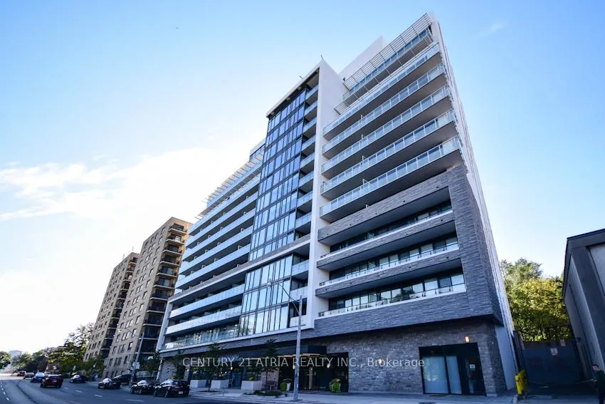 Front of Unit 816, 3018 Yonge Street