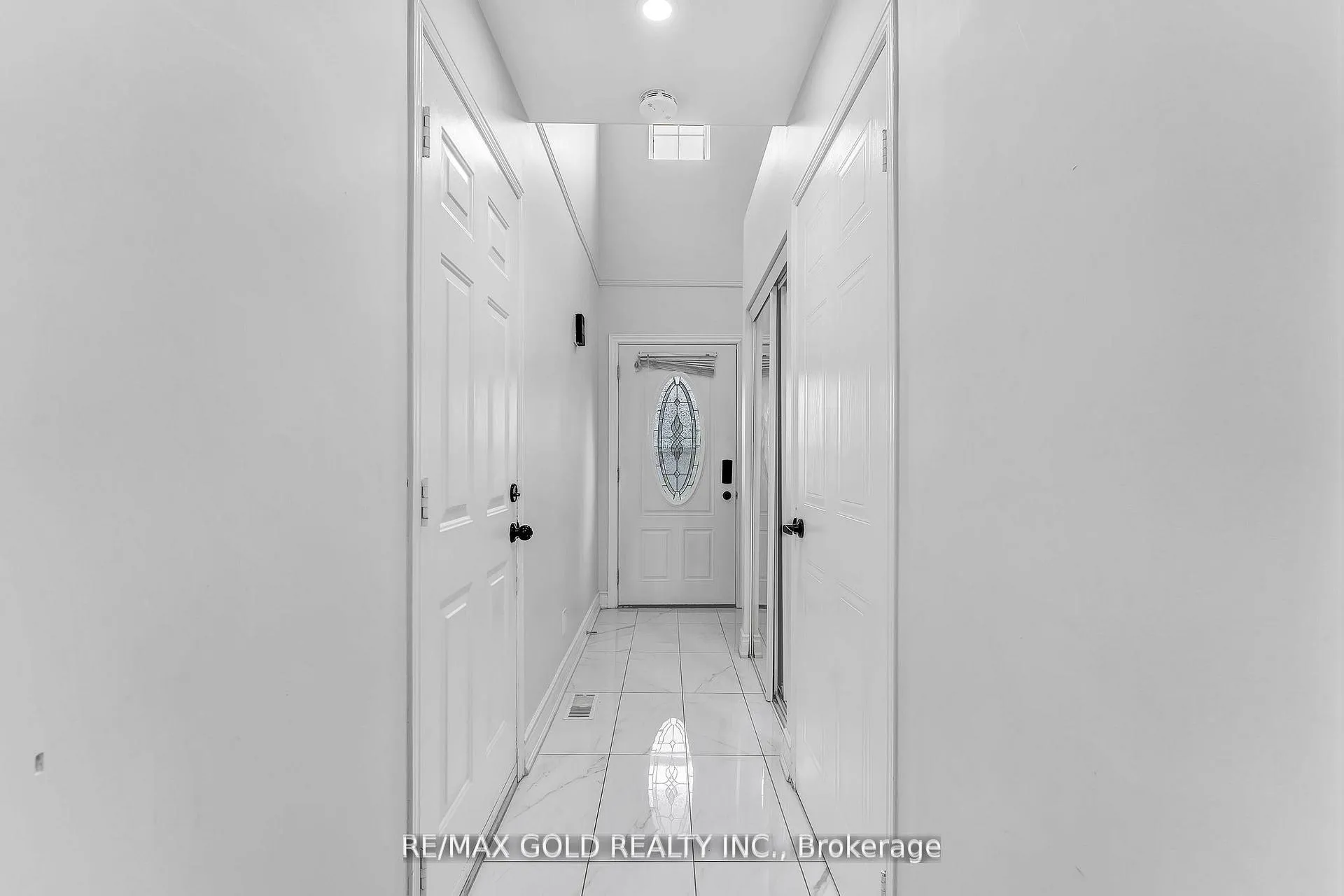 Photo 6 of Unit 34, 90 Mooregate Crescent, Kitchener — HOMEH