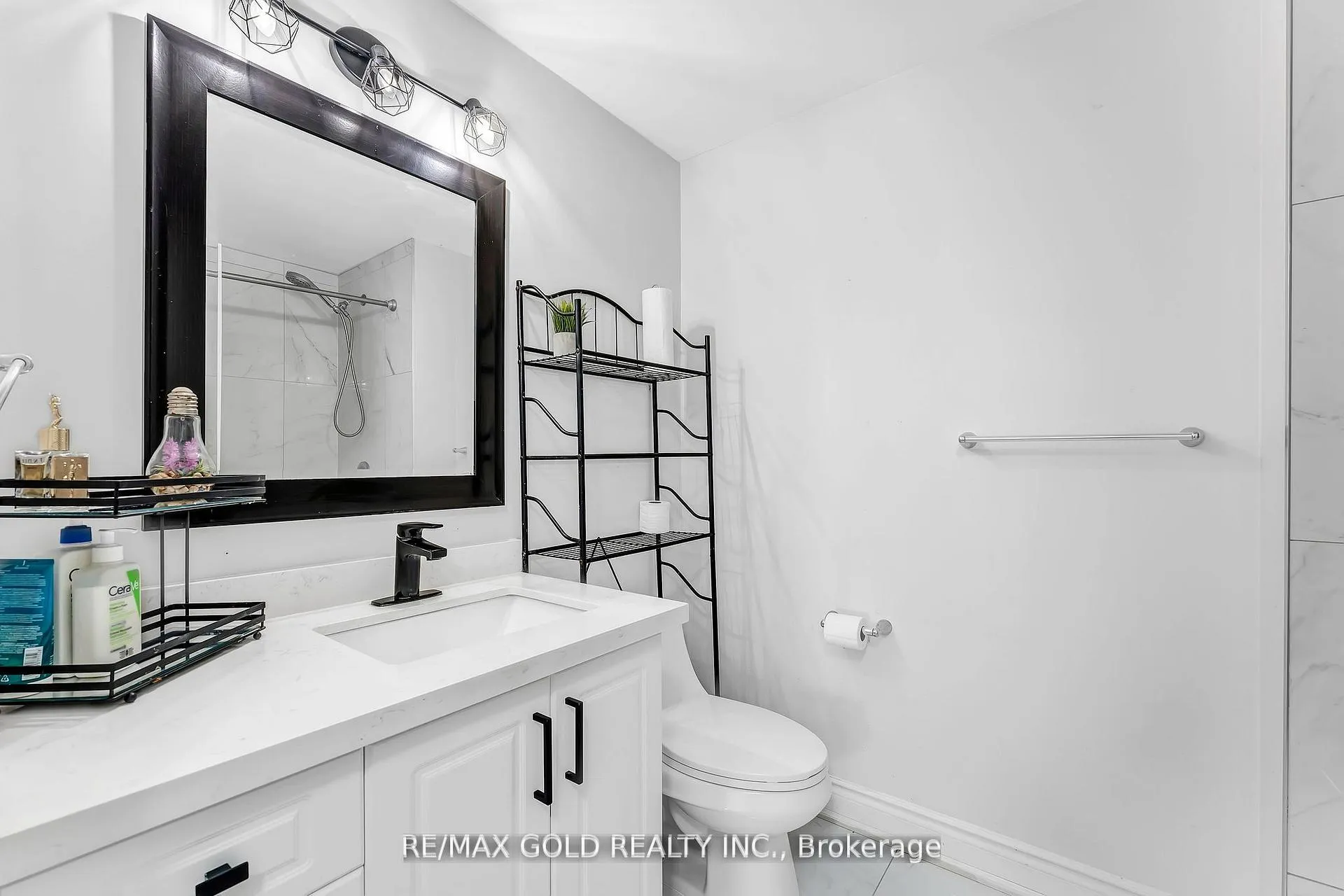 Photo 20 of Unit 34, 90 Mooregate Crescent, Kitchener — HOMEH