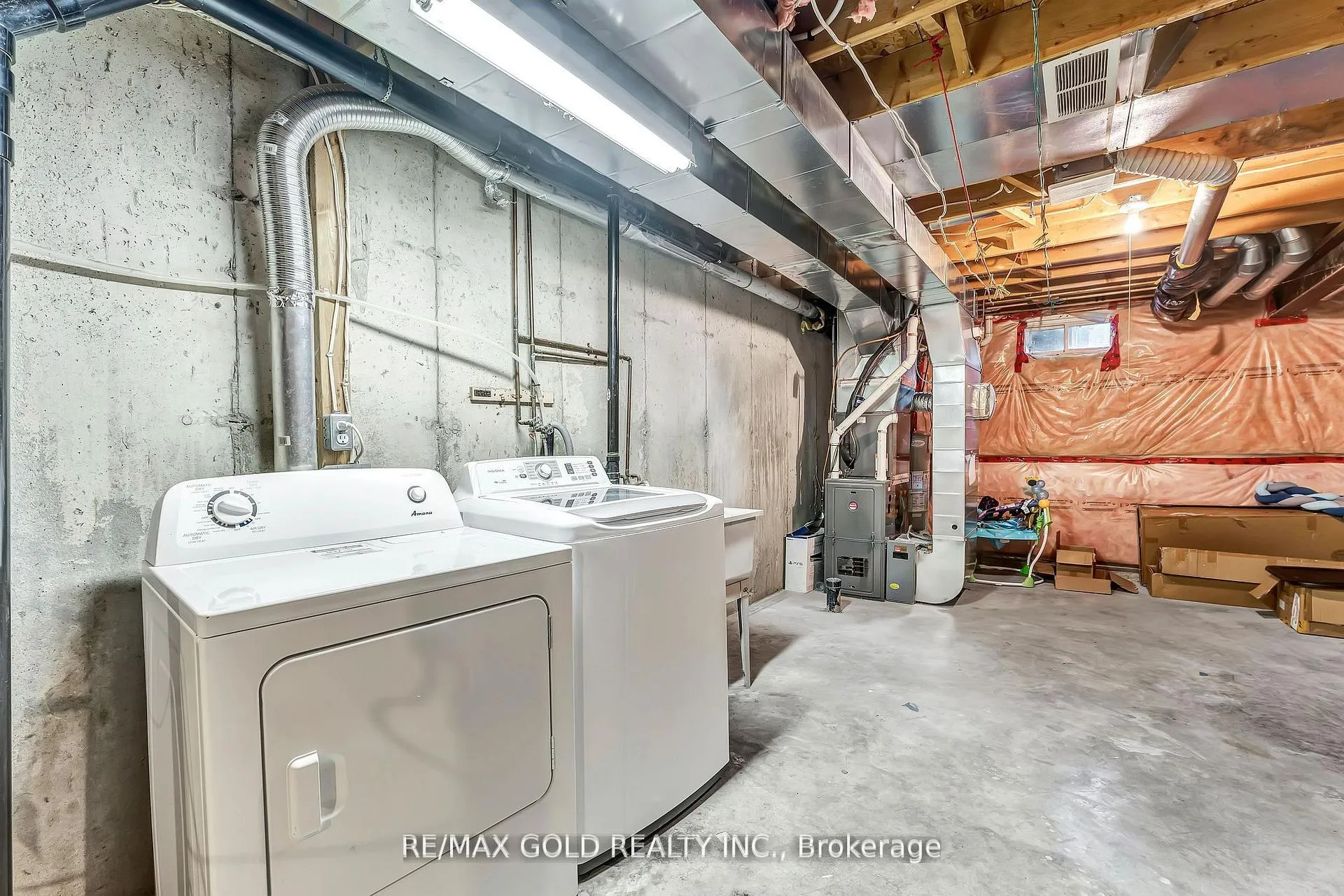 Photo 27 of Unit 34, 90 Mooregate Crescent, Kitchener — HOMEH