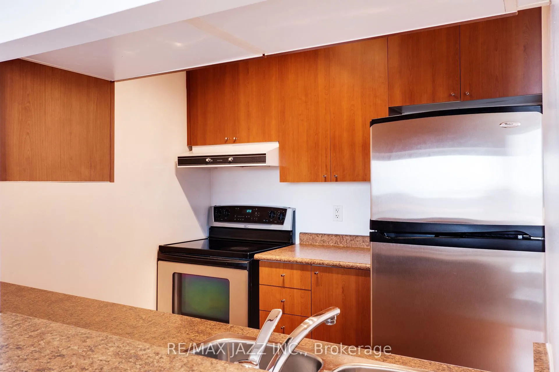 Photo 12 of Unit 1104, 1200 The Esplanade N, Pickering, Town Centre — HOMEH