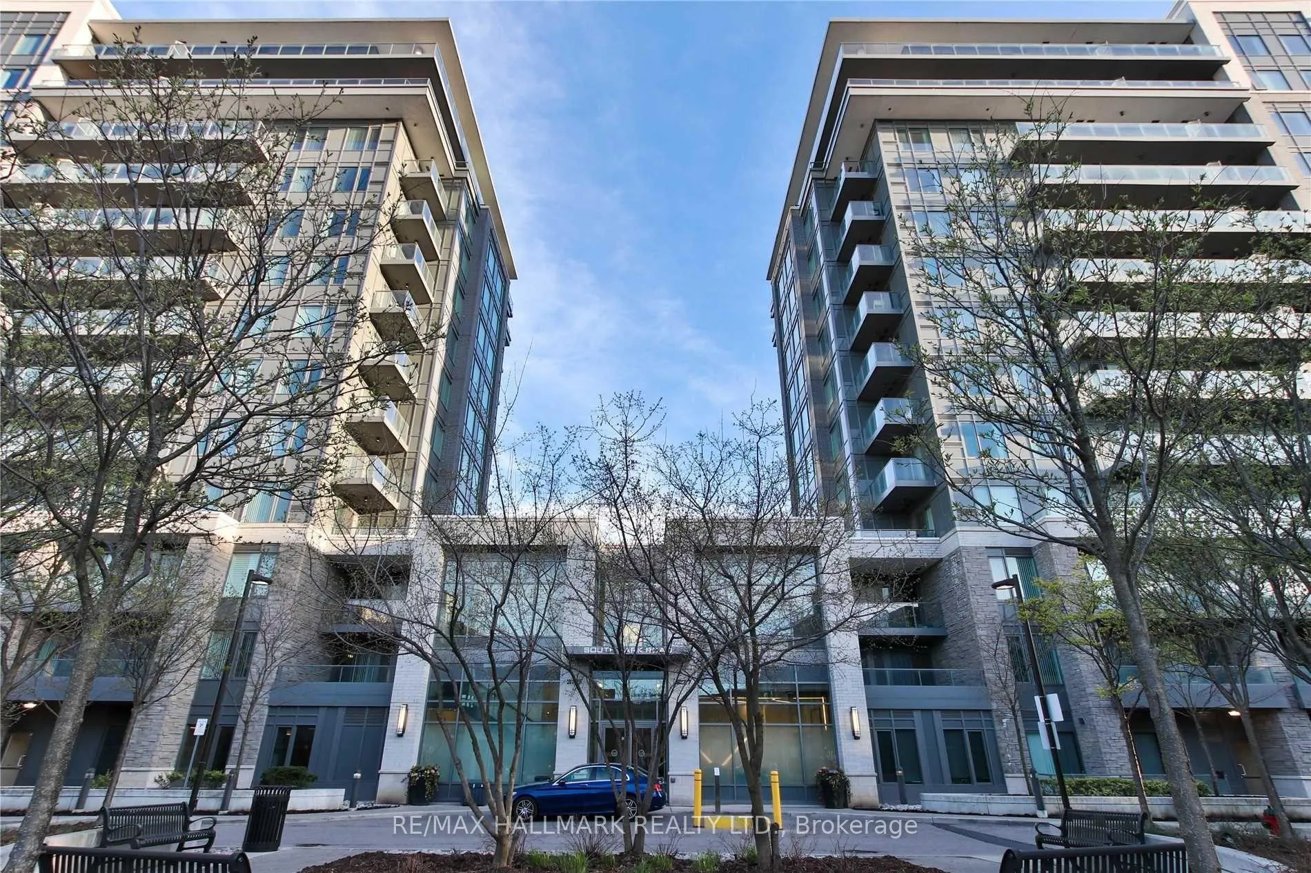 Front of Unit 221, 277 South Park Road