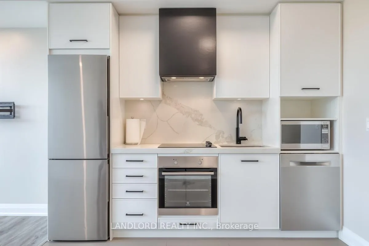 Photo 9 of Unit 502, 899 Queen Street E, Toronto, South Riverdale — HOMEH