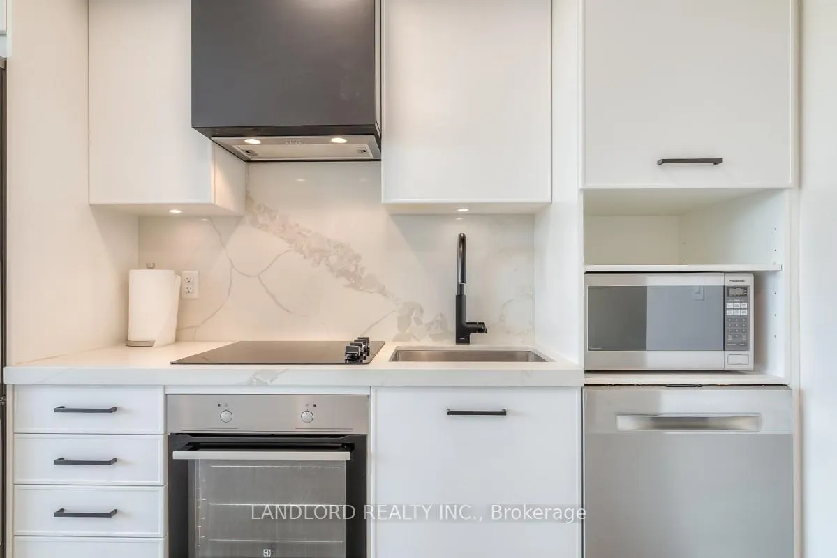 Photo 10 of Unit 502, 899 Queen Street E, Toronto, South Riverdale — HOMEH