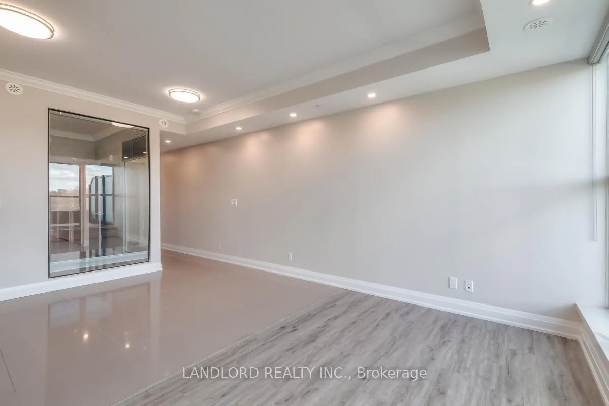 Photo 11 of Unit 502, 899 Queen Street E, Toronto, South Riverdale — HOMEH