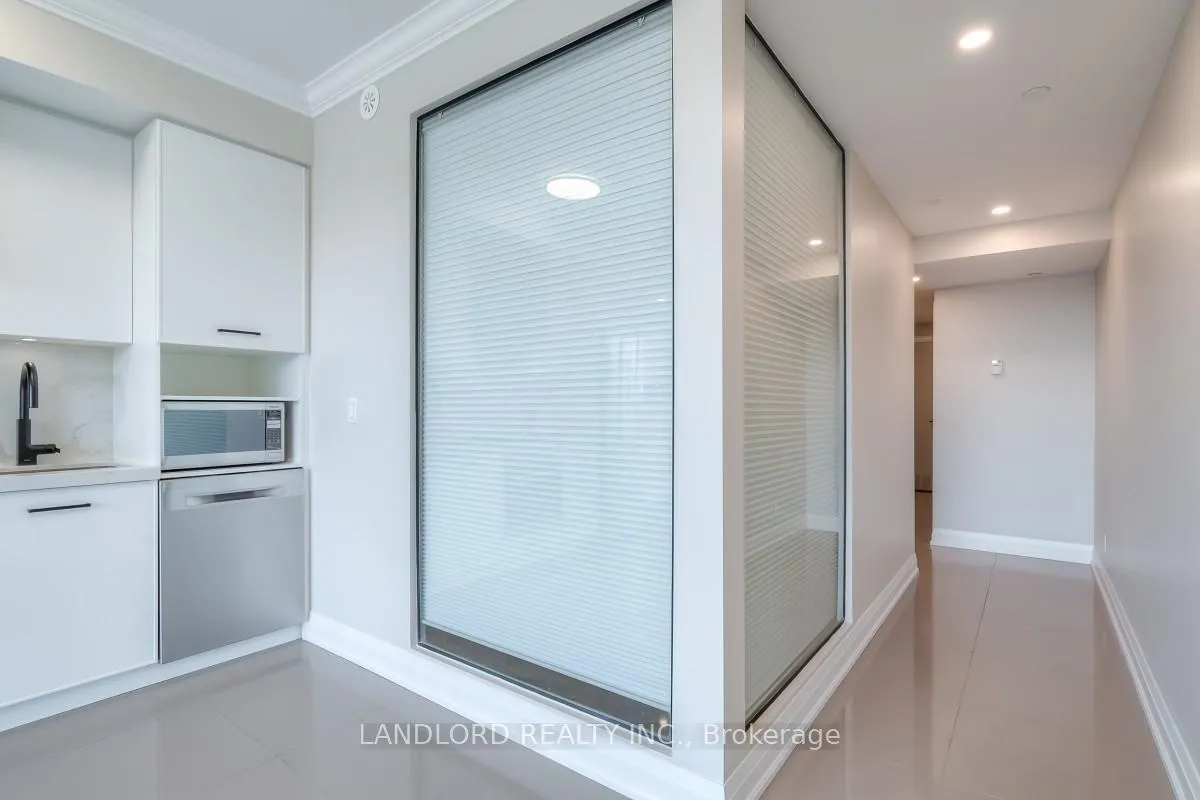 Photo 13 of Unit 502, 899 Queen Street E, Toronto, South Riverdale — HOMEH
