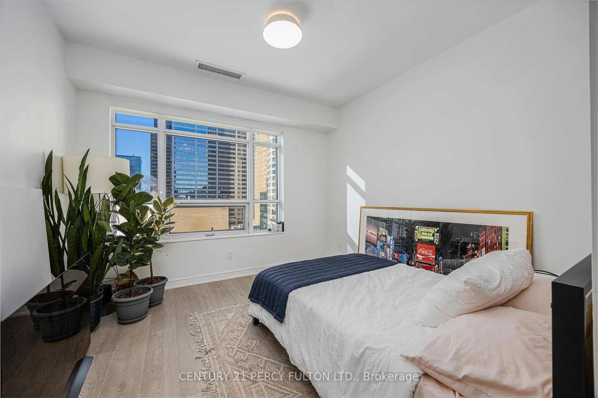 Photo 10 of Unit 1902, 88 Scott Street, Toronto, Church-Yonge Corridor — HOMEH