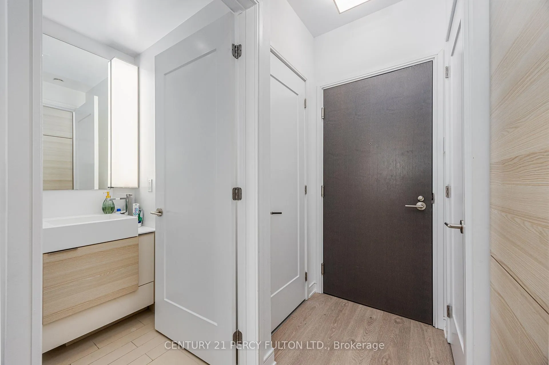 Photo 11 of Unit 1902, 88 Scott Street, Toronto, Church-Yonge Corridor — HOMEH