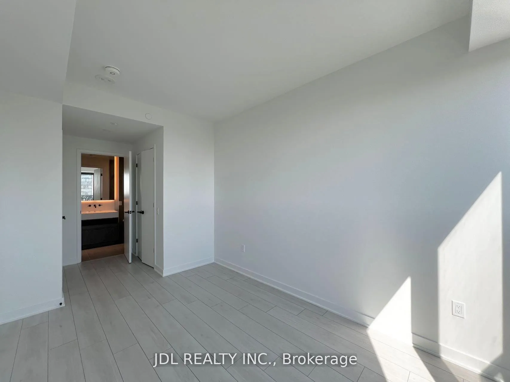 Photo 12 of Unit 4201, 55 Charles Street E, Toronto, Church-Yonge Corridor — HOMEH
