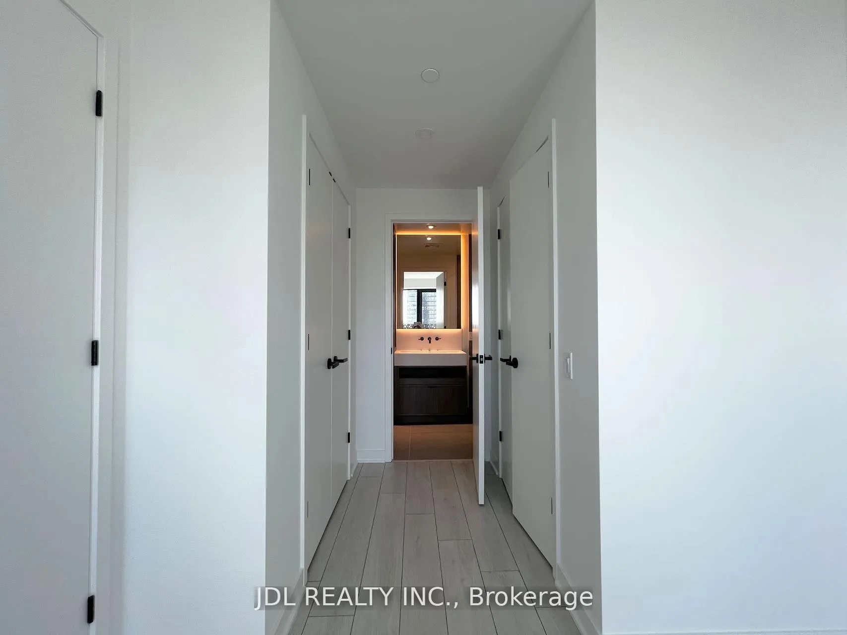Photo 13 of Unit 4201, 55 Charles Street E, Toronto, Church-Yonge Corridor — HOMEH