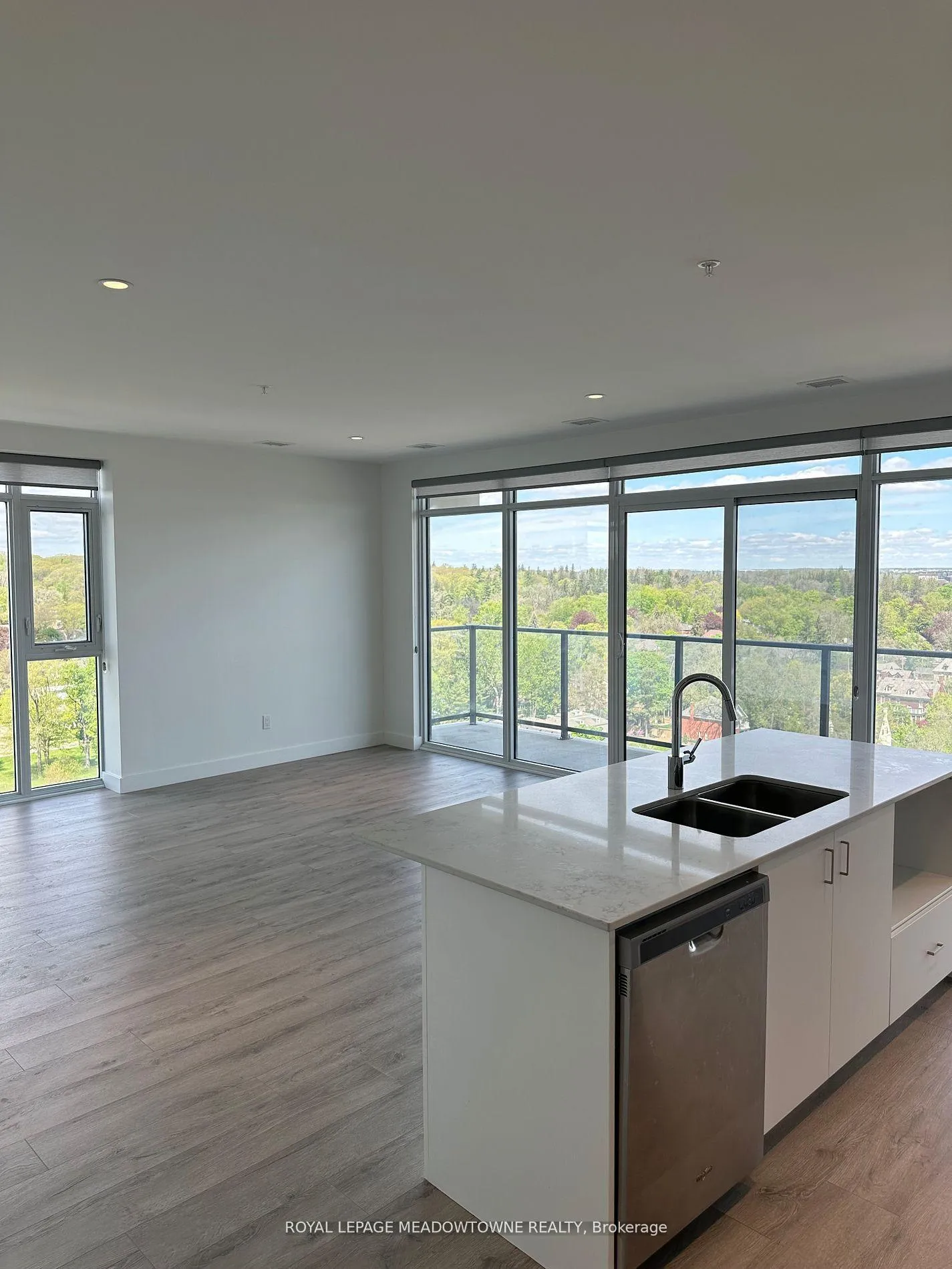 Photo 11 of Unit 1602, 15 Glebe Street N, Cambridge, St. Andrews Estates — HOMEH