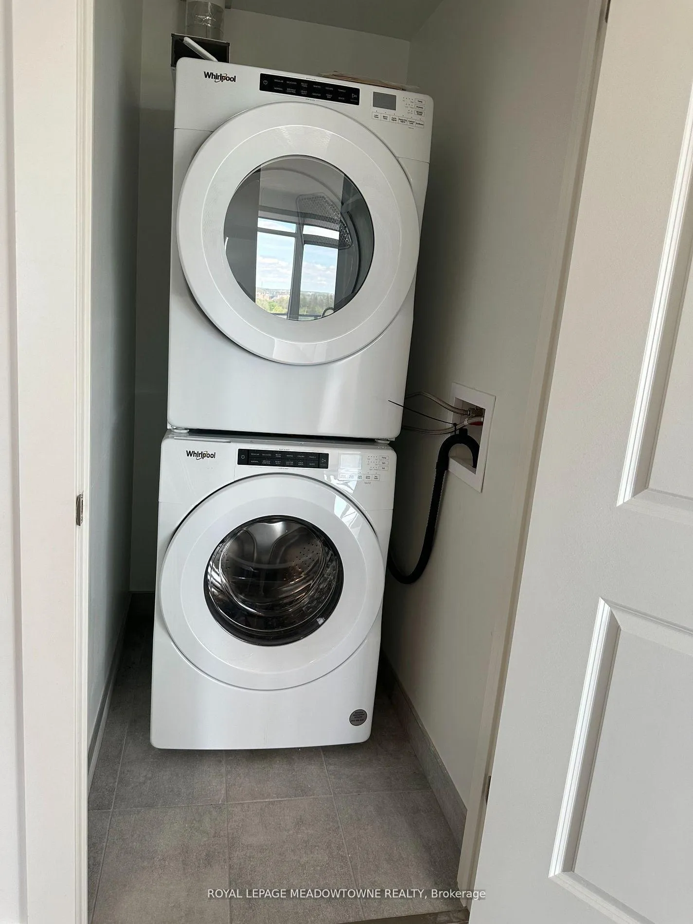 Photo 17 of Unit 1602, 15 Glebe Street N, Cambridge, St. Andrews Estates — HOMEH