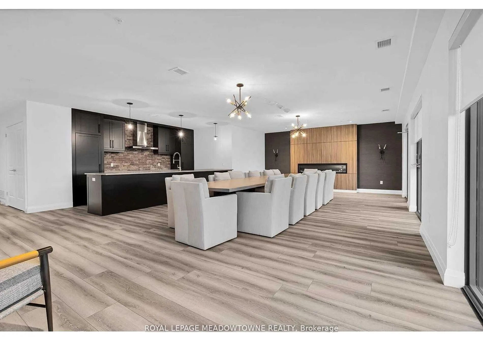 Photo 23 of Unit 1602, 15 Glebe Street N, Cambridge, St. Andrews Estates — HOMEH