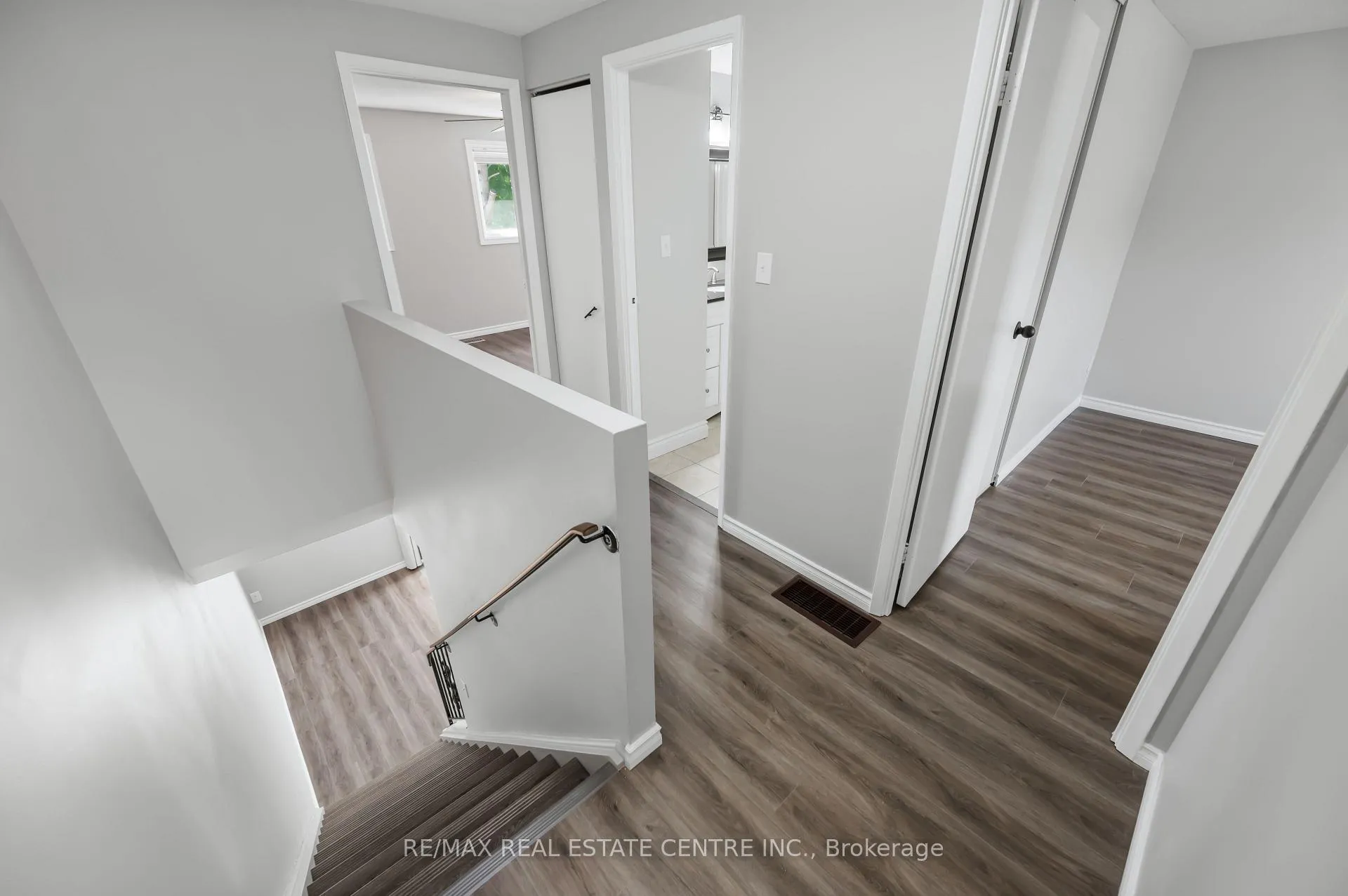 Photo 15 of Unit 57, 1115 Paramount Drive, Hamilton, Stoney Creek — HOMEH