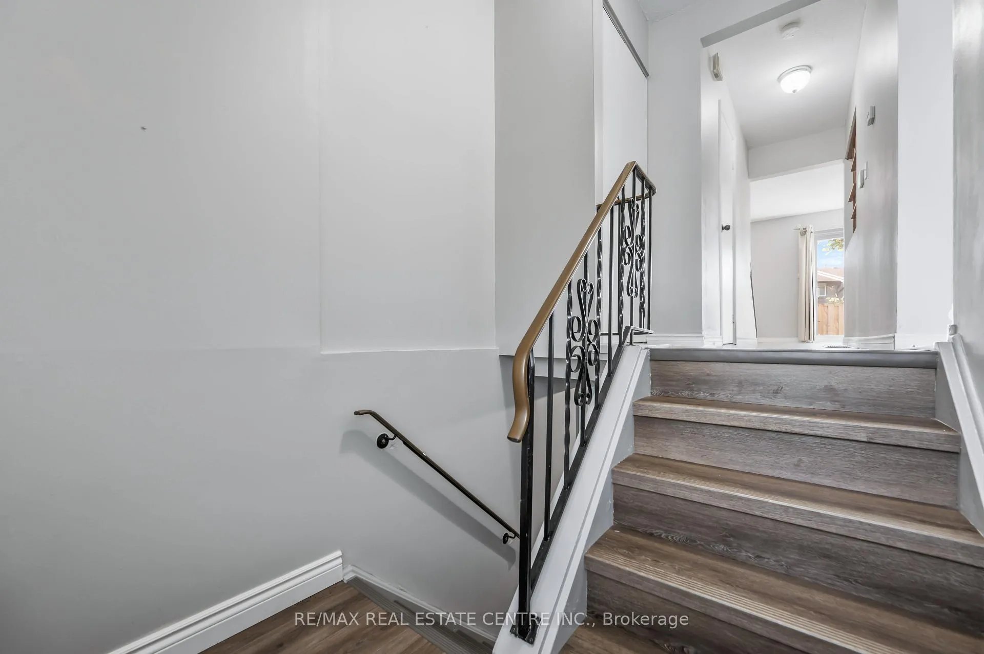 Photo 24 of Unit 57, 1115 Paramount Drive, Hamilton, Stoney Creek — HOMEH