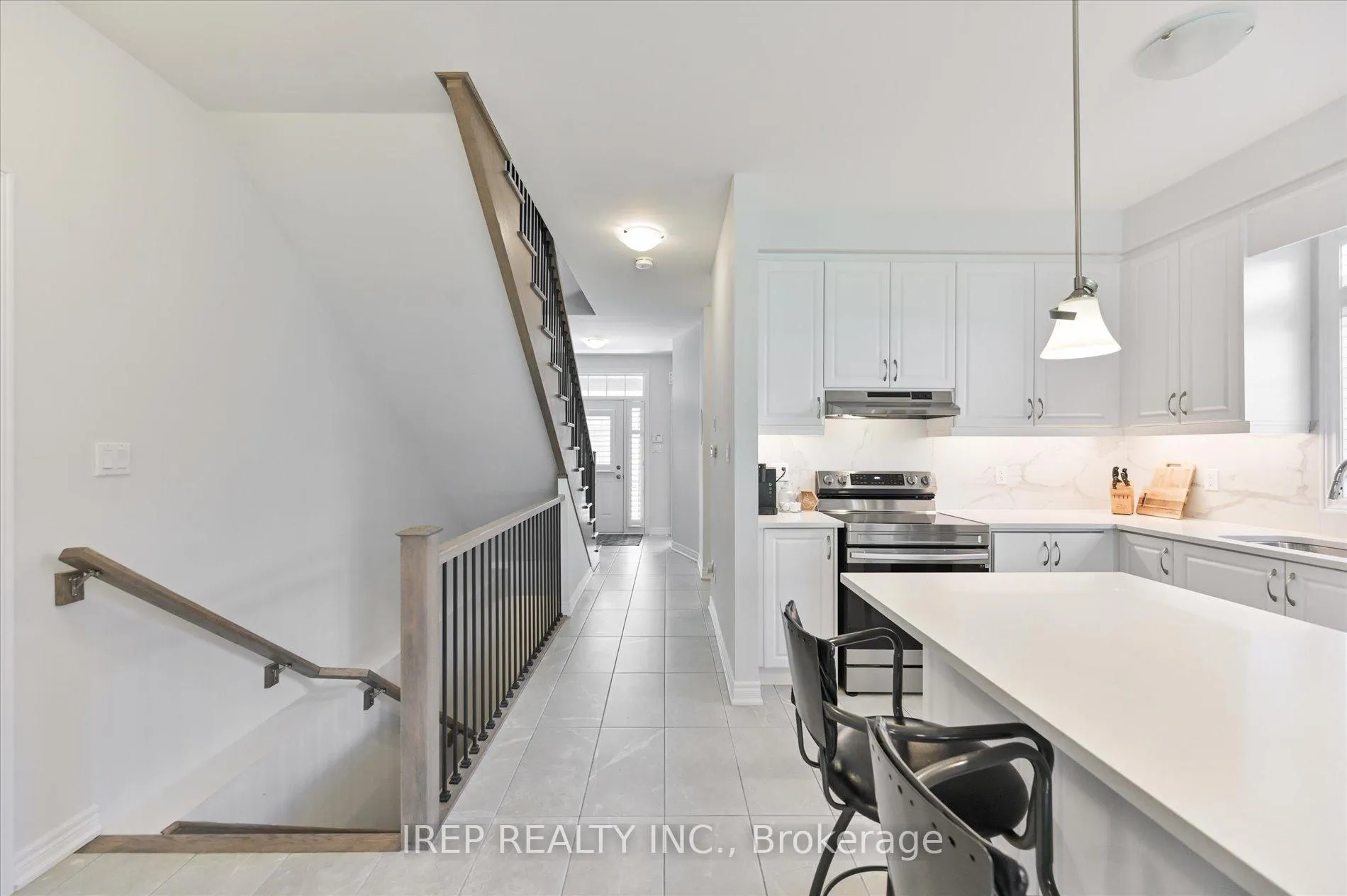 Photo 7 of 45 Overlea Drive, Brampton, Sandringham-Wellington — HOMEH