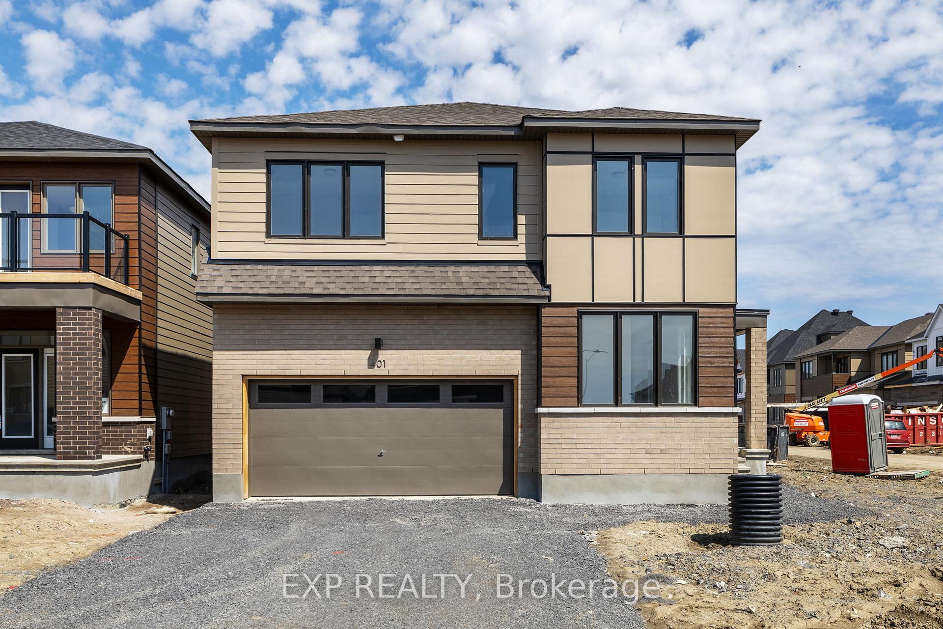 Front of 401 Euphoria Crescent W