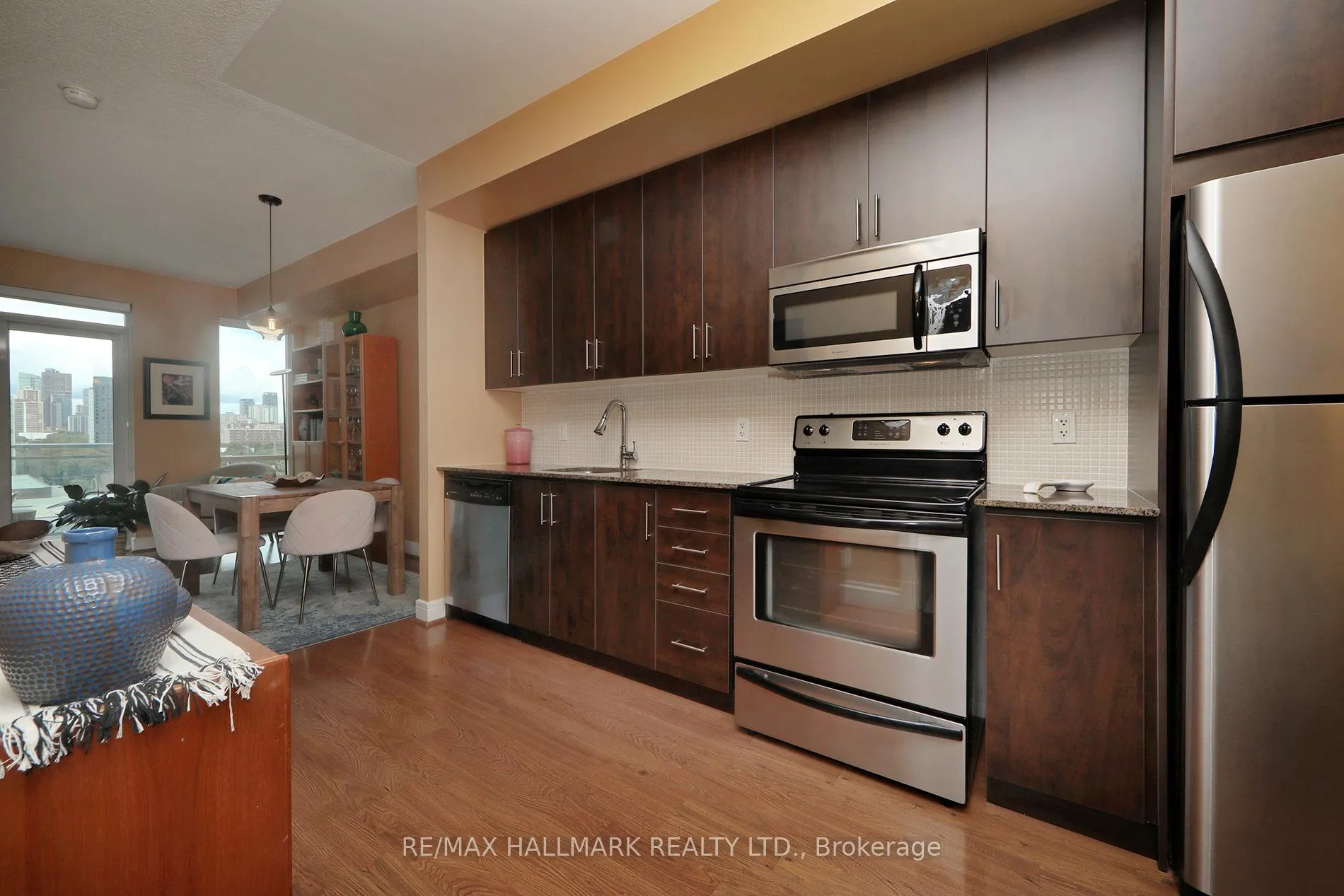 Photo 4 of Unit N904, 116 George Street, Toronto, Moss Park — HOMEH