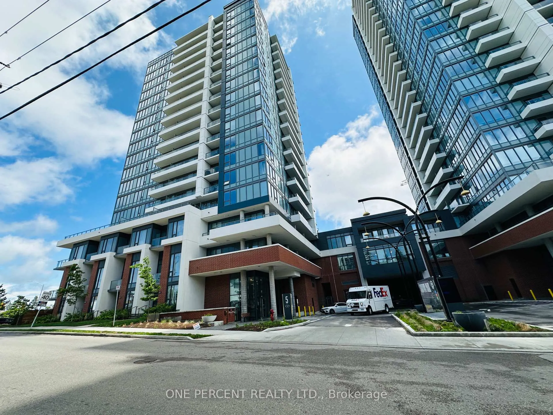 Front of Unit 1704, 5 Wellington Street S