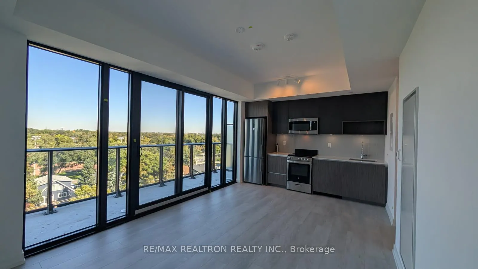 Photo 1 of Unit 819, 801 The Queensway, Etobicoke, Stonegate-Queensway — HOMEH