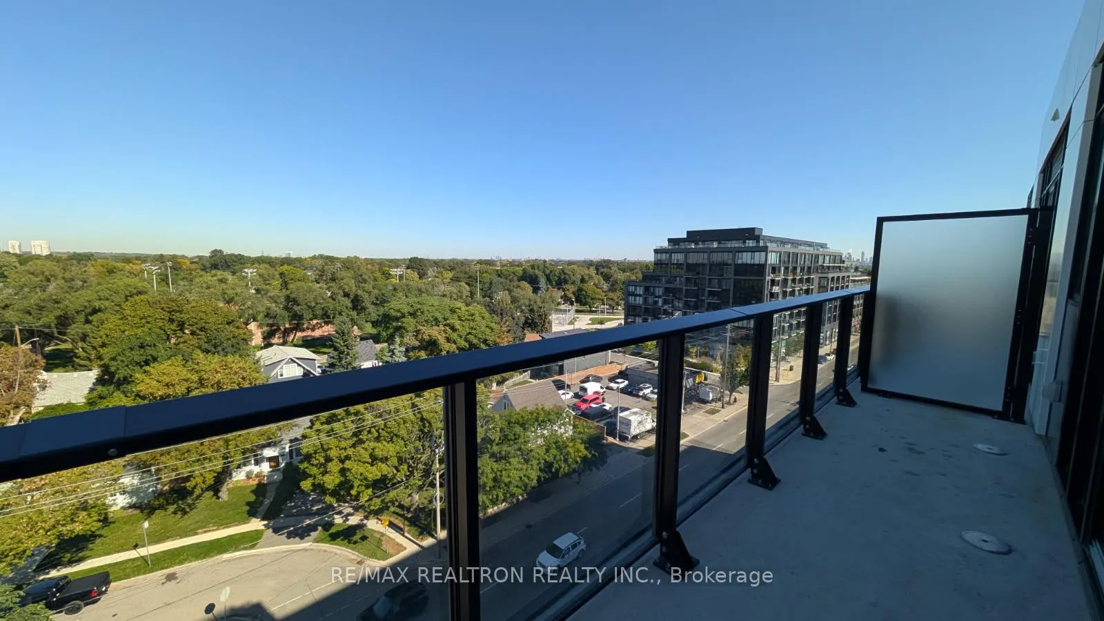 Photo 13 of Unit 819, 801 The Queensway, Etobicoke, Stonegate-Queensway — HOMEH