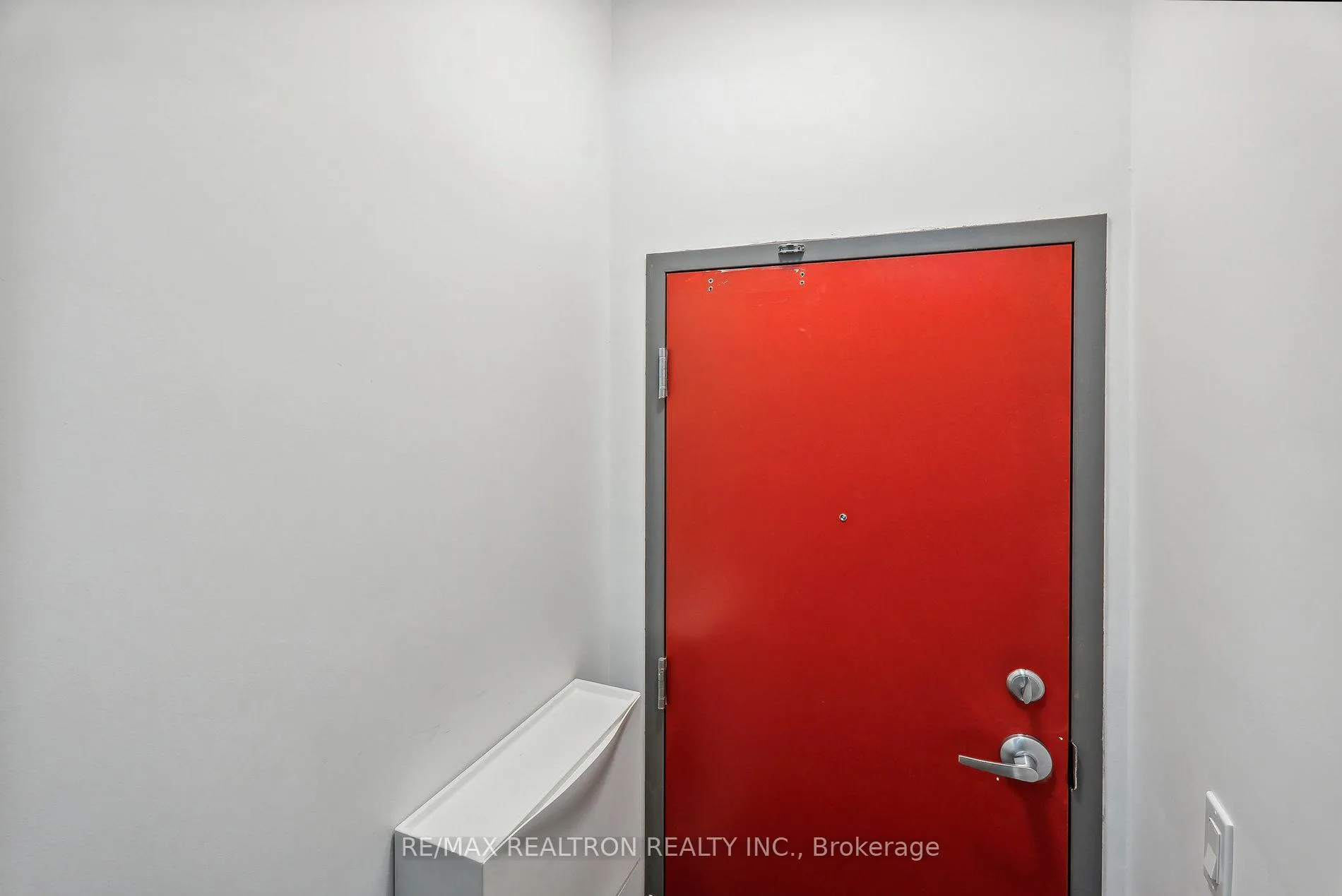 Photo 5 of Unit 911, 2635 William Jackson Drive, Pickering, Duffin Heights — HOMEH