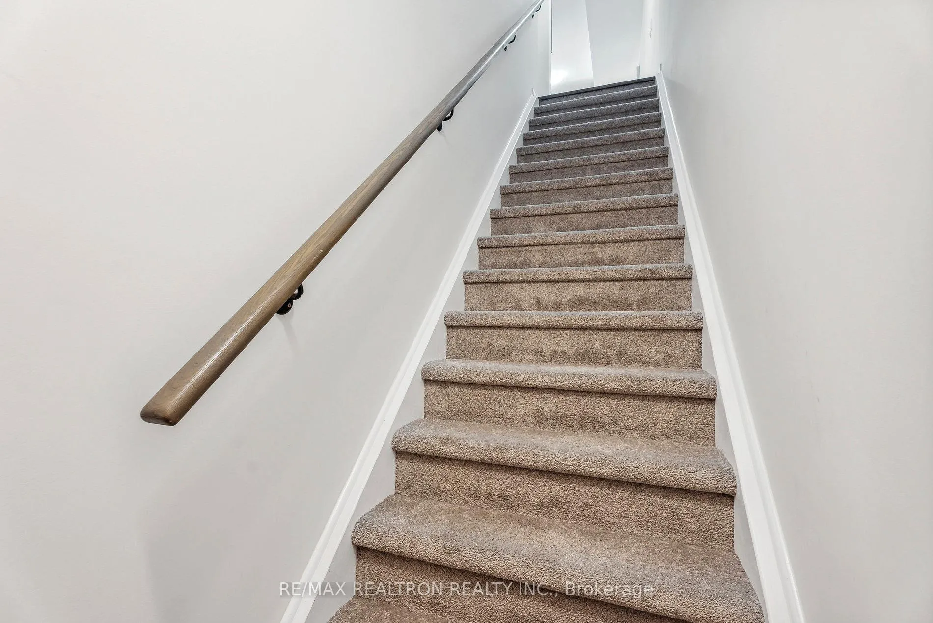 Photo 7 of Unit 911, 2635 William Jackson Drive, Pickering, Duffin Heights — HOMEH