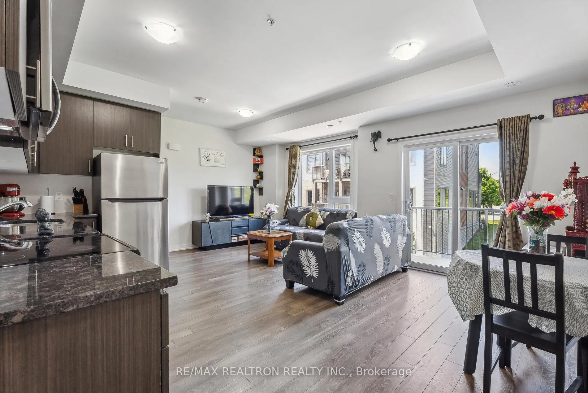 Photo 11 of Unit 911, 2635 William Jackson Drive, Pickering, Duffin Heights — HOMEH