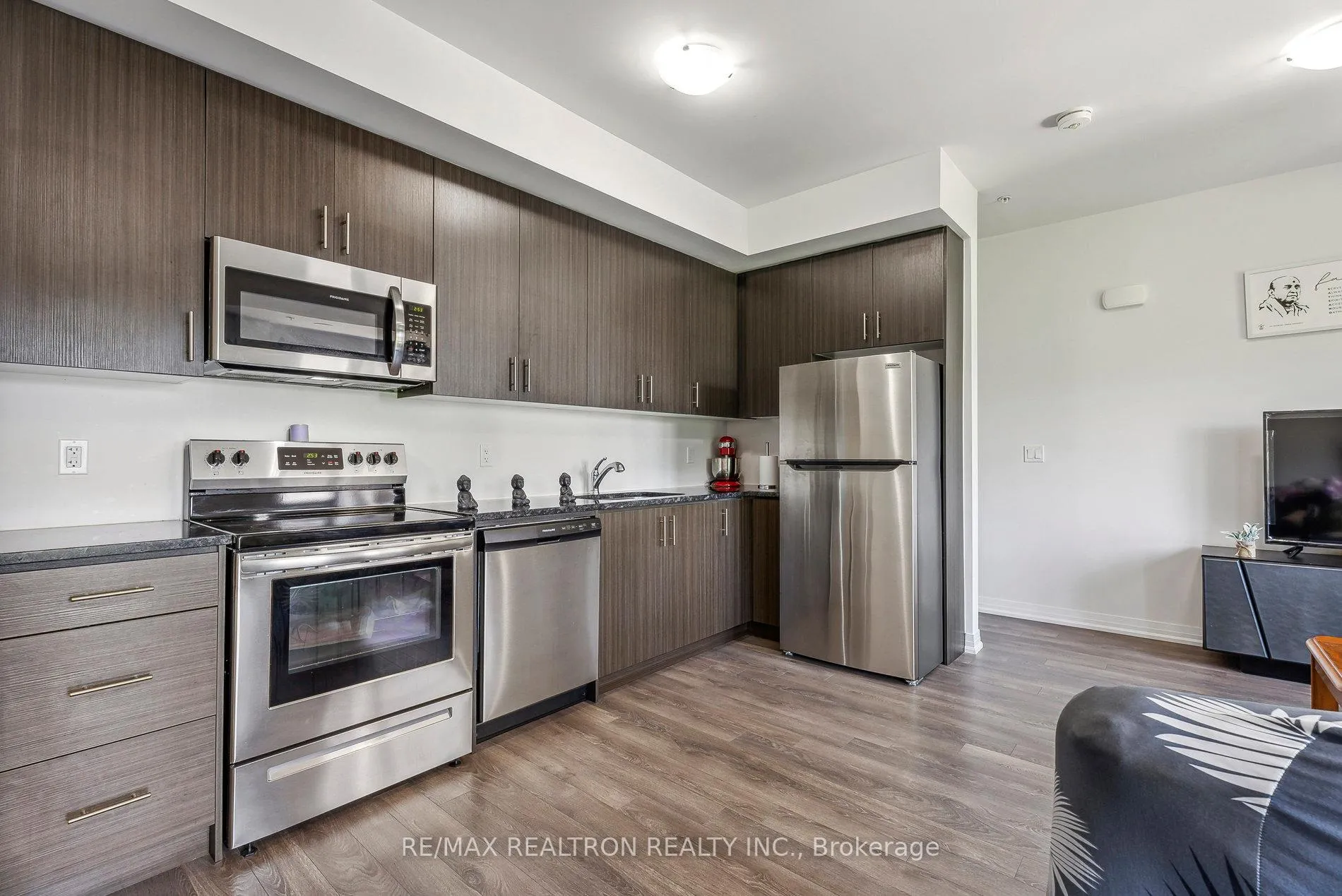 Photo 16 of Unit 911, 2635 William Jackson Drive, Pickering, Duffin Heights — HOMEH