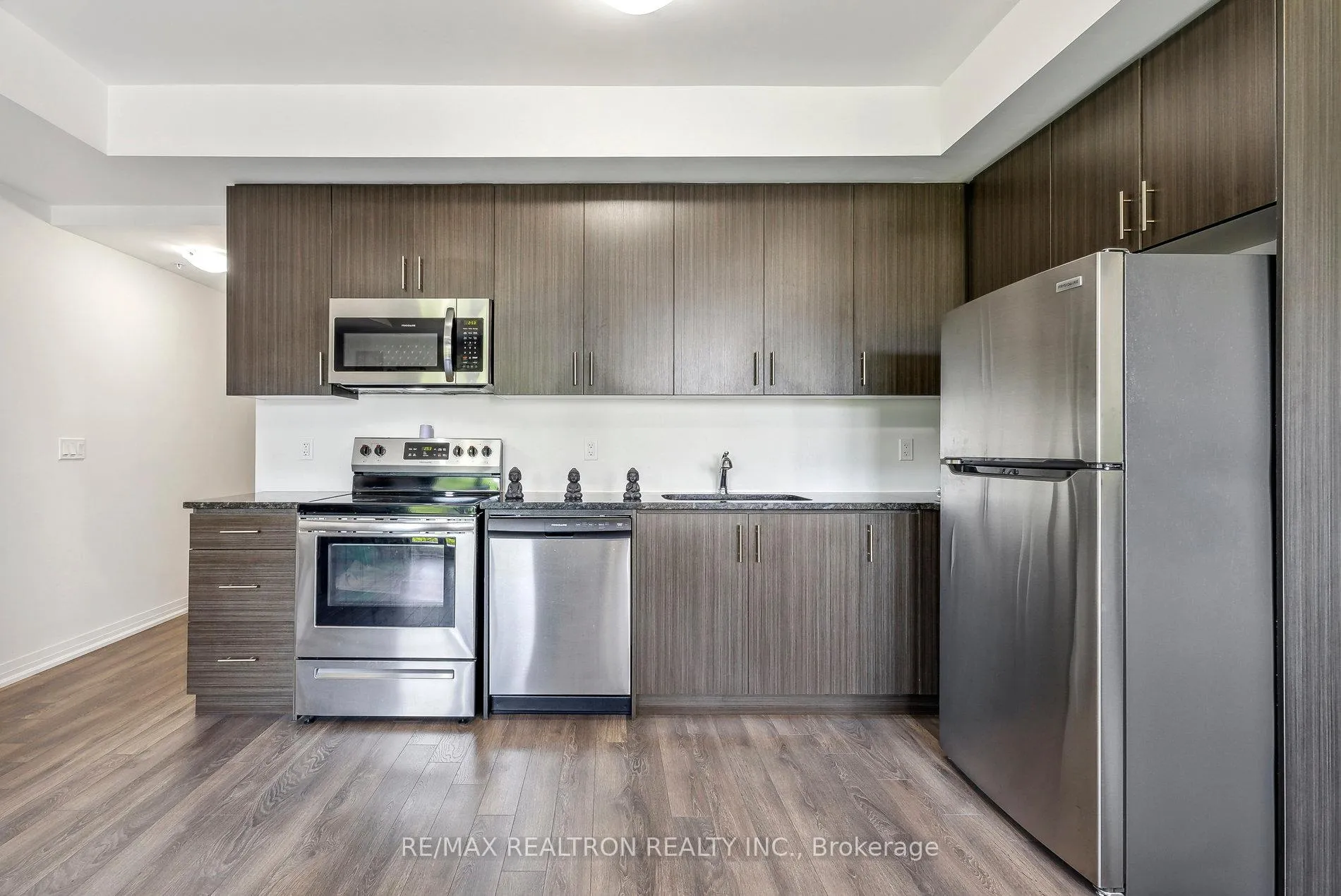Photo 17 of Unit 911, 2635 William Jackson Drive, Pickering, Duffin Heights — HOMEH
