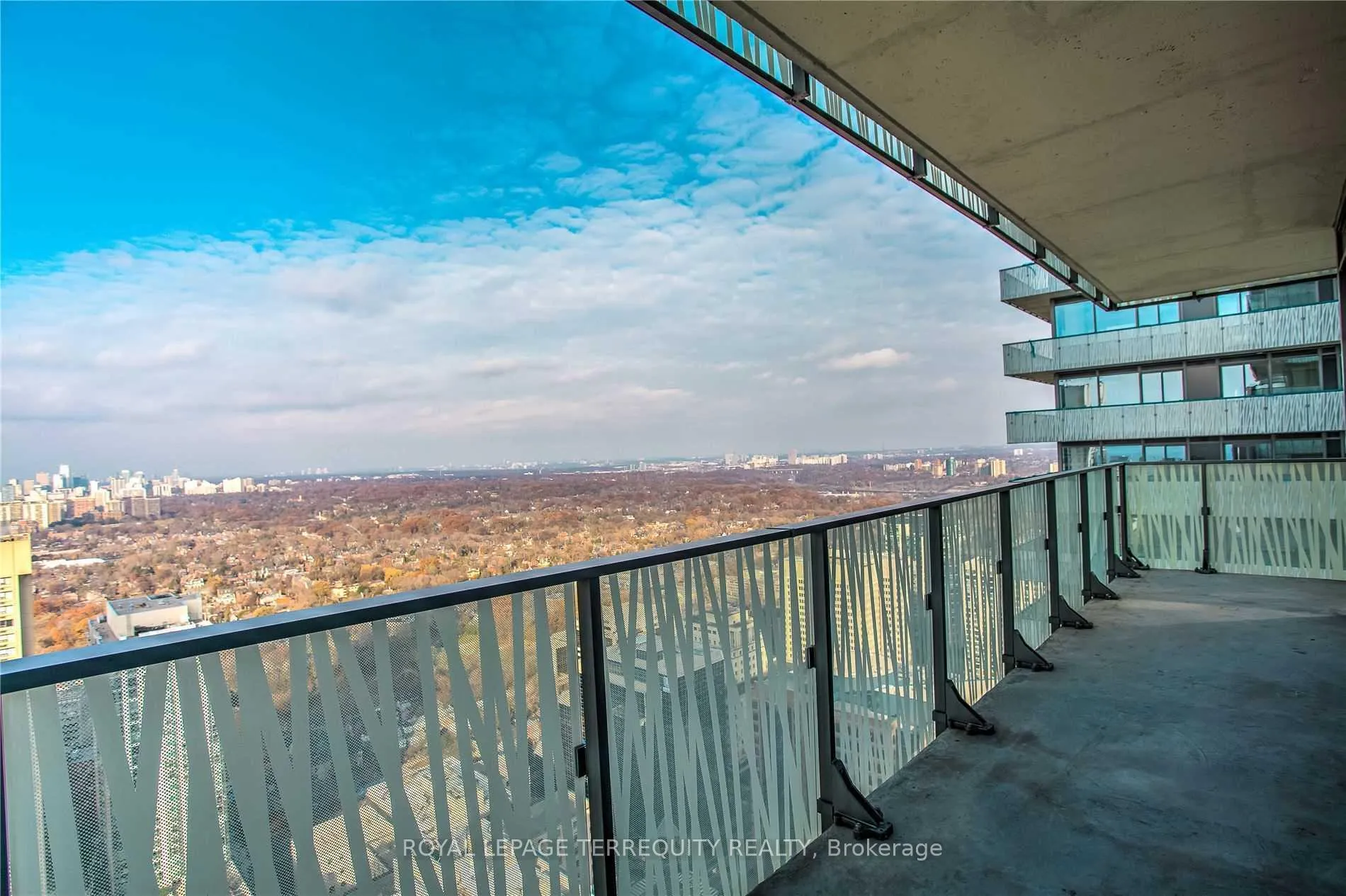 Photo 26 of Unit 4508, 42 Charles Street E, Toronto, Church-Yonge Corridor — HOMEH