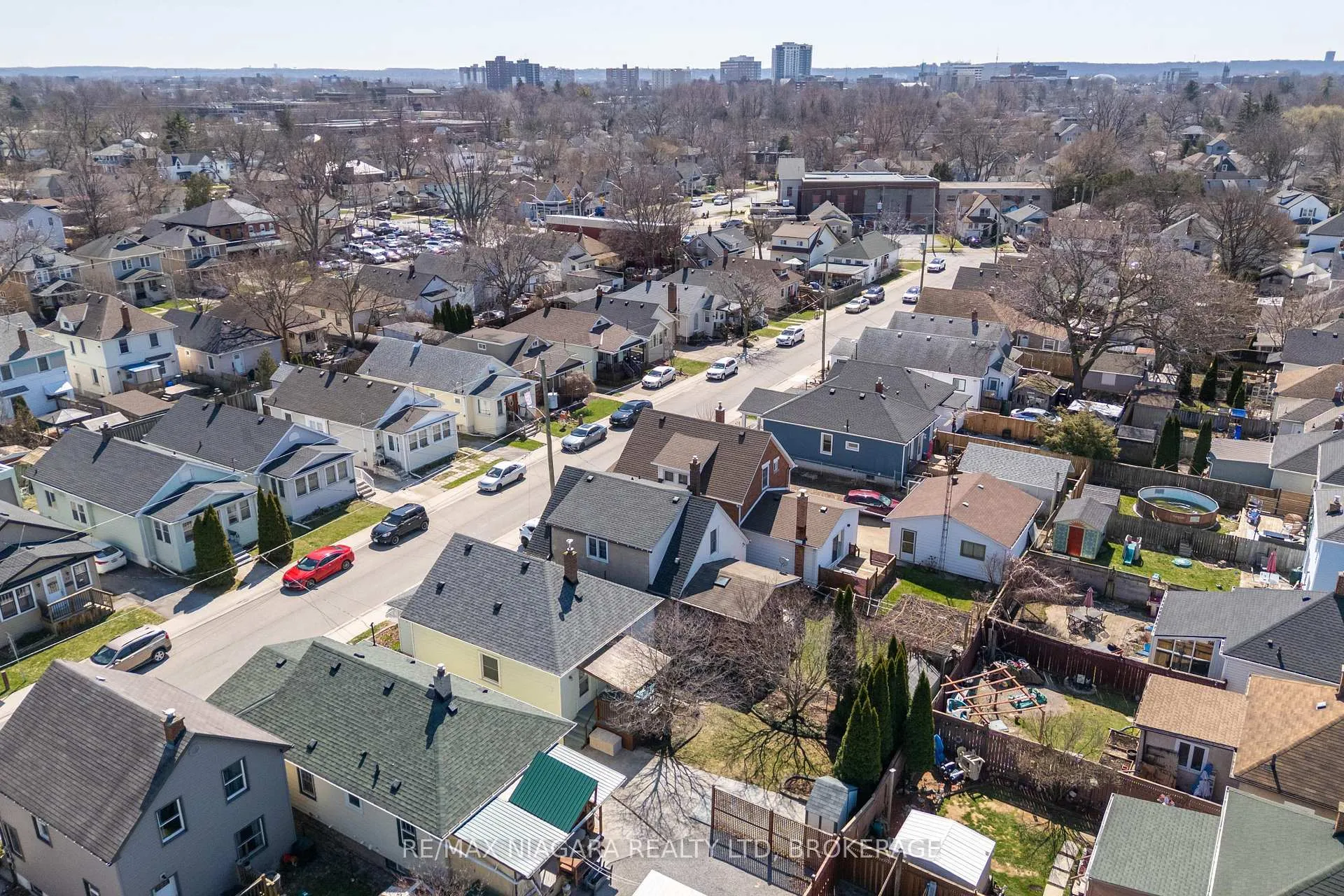 Photo 3 of 25 Wilson Street, St. Catharines, Downtown — HOMEH