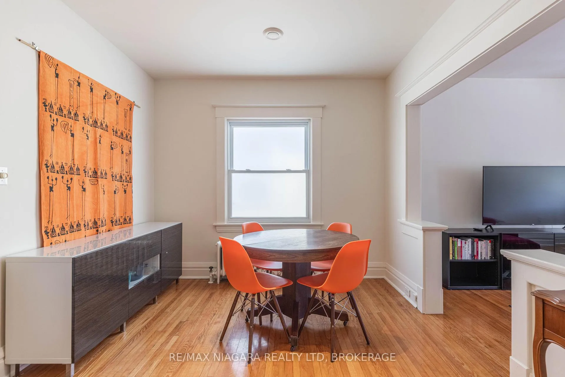 Photo 5 of 25 Wilson Street, St. Catharines, Downtown — HOMEH